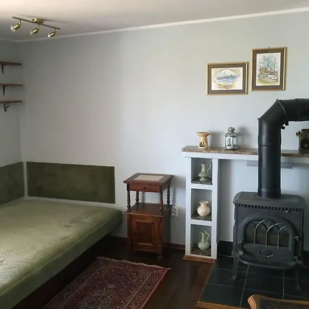 V Pietro Apartment