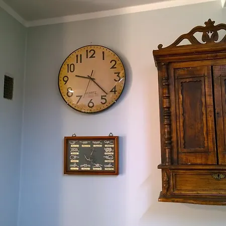 V Pietro Apartment
