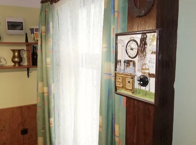 V Pietro Lägenhet *